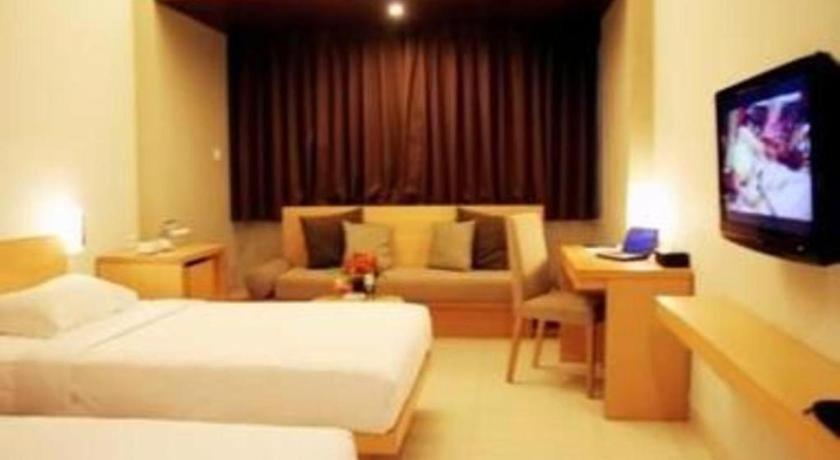 Mitra Bandung Hotel Exterior photo
